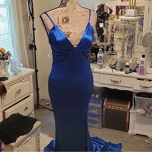 Evening gown. Royal blue